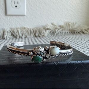 Elegant Silver Women's Bracelet